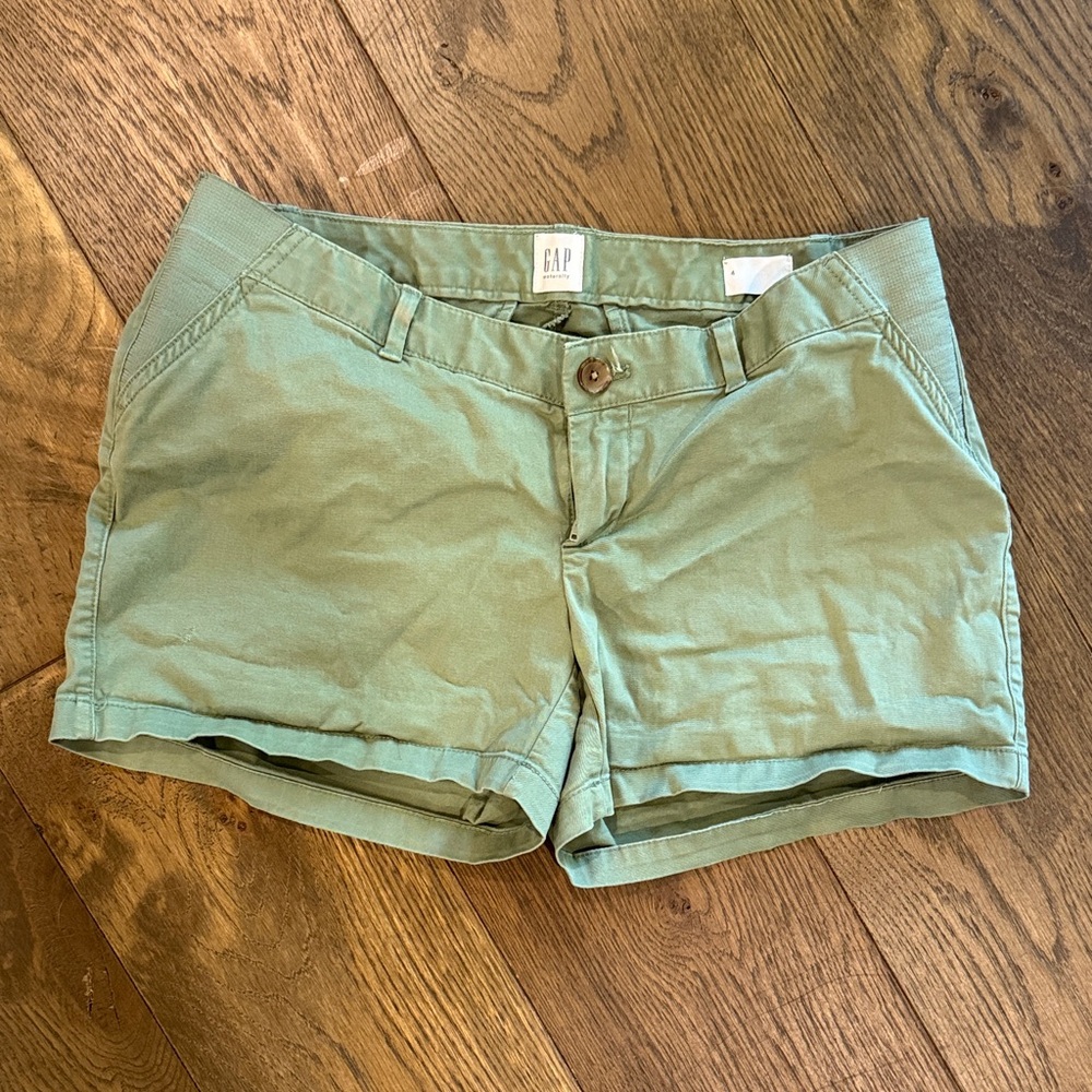 GAP Women's Olive Cargo Maternity Side Panel Shorts